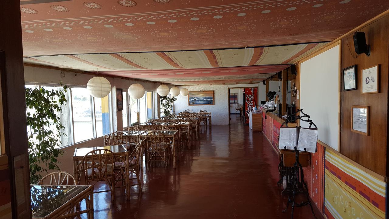 Hotel Yachting Club トンゴイ エクステリア 写真
